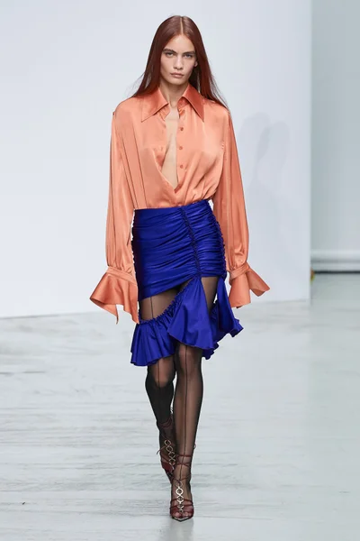Look 22